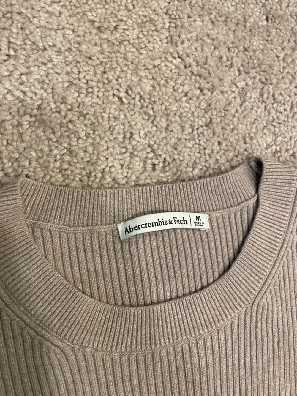 A&F Ribbed, Short Sleeve, Button-Side Sweater - Picture 3 of 4